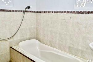 Tebluess Guesthouse Gianyar RedPartner