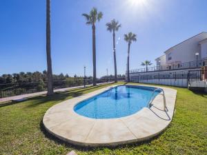 Cubos Chaparral Townhouse & Community Pool