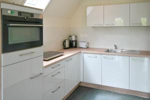 Heide 6pers Waterfront house at a typical dutch canal, by the Lauwersmeer