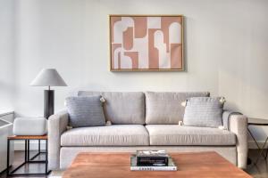 Wall St 1BR w Luxury gym Doorman NYC-119