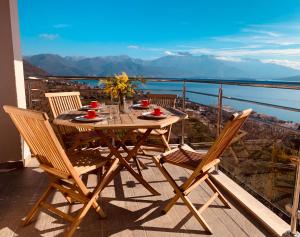 Sunny two bedroom apartment Acacia Hills C3 without pool