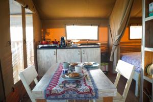 Tendu Punta Bianca Glamping Camp