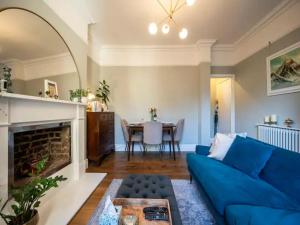 Boutique apartment 15 mins bus to Central London - Pass the Keys