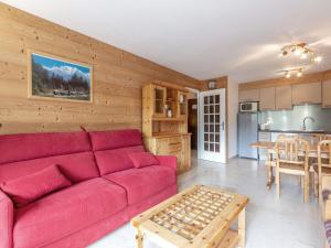 Luminosité et espace, 2 pièces, centre village, proche pistes, ascenseur - FR-1-304-14