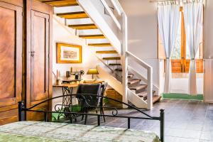 Authentic Sicilian Charm, pool, sea view, wi-fi & parking