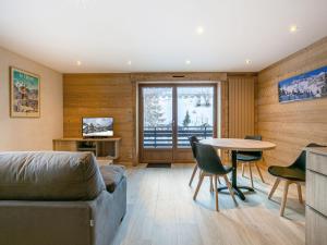 Appartement Cosy 3***, Proche Pistes, 6 Pers, WIFI, Balcon, Casier à Skis, La Clusaz - FR-1-304-271