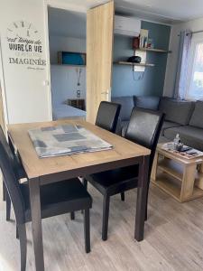 Campings MOBIL HOME 2 CHAMBRES CLIMATISE : photos des chambres