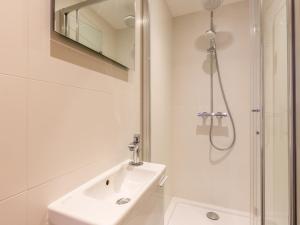 Appartement spacieux 4 pièces proche pistes avec WIFI - FR-1-304-205