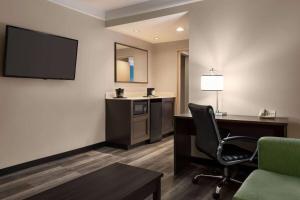 One-Bedroom Suite with Two Double Beds - Non-Smoking room in La Quinta by Wyndham Madison American Center