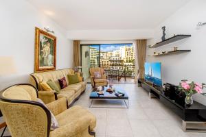 St. Julians Portomaso Marina Antique Apartment