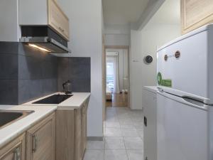 Cozy Athenian One BD, Pistachio Charm