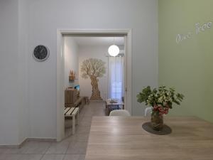 Cozy Athenian One BD, Pistachio Charm