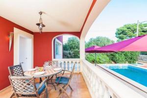 Villa with Pool (SAferrada) ETV3439-8pax