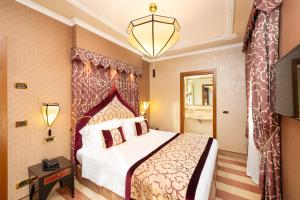 Superior Double Room room in AI Mori D'Oriente Hotel