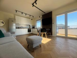 Stylish 3 bedroom apartment with balcony