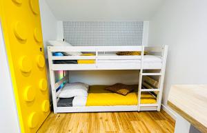 Futurostudio - Appart Hôtel LEGO - 5min du Parc Futuroscope - Parking - Poitiers