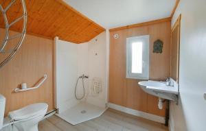 2 Bedroom Awesome Home In Barjac