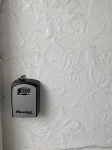 Chepstow House (5 BR with FREE on-steet parking)