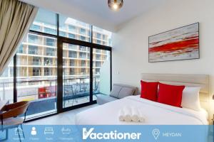 Vacationer Holiday Homes I Charming Studio l Private Balcony with Community Views