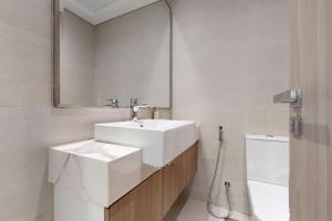 Vacationer Holiday Homes I Charming Studio l Private Balcony with Community Views