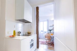 Elegant apartment next to Paseo del Prado - Alameda