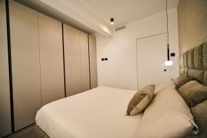 Picasso Golden House next to Duomo