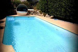 Villas Villa Tout confort 8 personnes ,wifi, Petanque, Piscine Privee : photos des chambres
