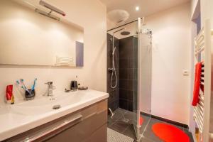 Villas Villa Tout confort 8 personnes ,wifi, Petanque, Piscine Privee : photos des chambres