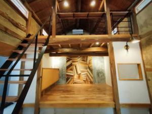 老房子 日日 (くらすように泊まるくら日日)