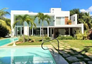 Casa de Praia em Interlagos - 4 suítes a poucos metros do mar - 卡马萨里