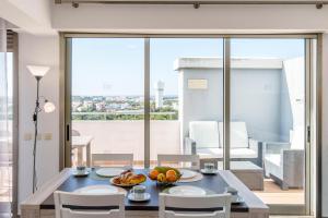 Breathtaking Coral Ocean View Apartment at OA