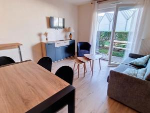 Appartement T2 Rez-de-Jardin à 50m de la Plage à Courseulles-sur-Mer - FR-1-746-16