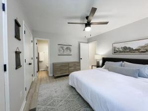 Fenced-In 3 BR Swingset, Carport, North Raleigh