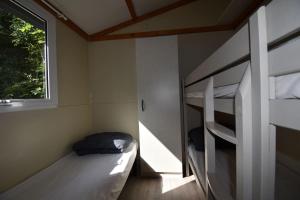 Campings CAMPING PLEIN SOLEIL : photos des chambres