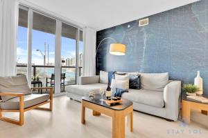 Pool - Apartment with Balcony - Gym - Near Beach