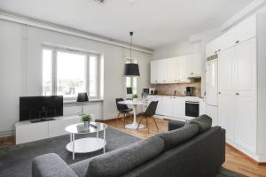 Kotimaailma Aparthotel Kamppi - spacious 1BR in the city center