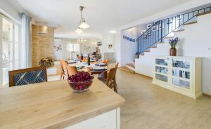 Rustic Villa Azzurra with pool in Sv Lovrec