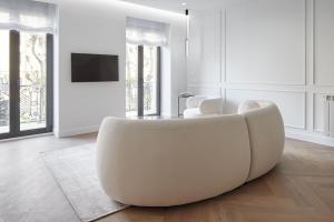 The Rentals Collection - Opera