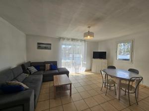 Appartements Soustons - Piscine - Famille - Centre Ville : photos des chambres