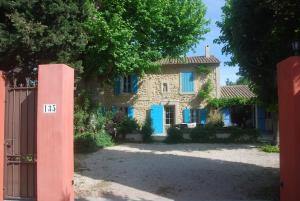Maisons de vacances Superbe mas proche centre-ville : photos des chambres