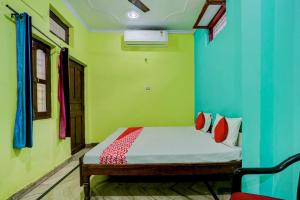 OYO Flagship Hotel Madhur Tourist Lodge