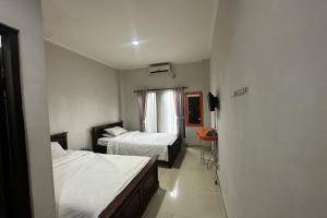 Hotel Warta Dua