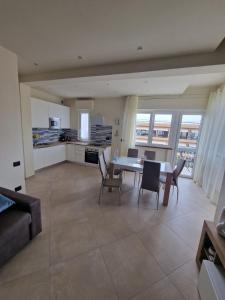 La casa del sole a 50 m dal mare