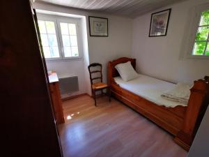 Villas La Bastide du Capelier - Propriete entiere - Bastide, bassin d'eau naturelle, 8 pers : photos des chambres