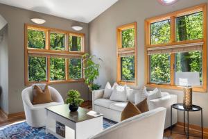 The Tree House in Alexandria VA, Washington DC