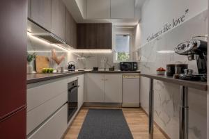 200m from Metro Station & Near Acropolis Hill