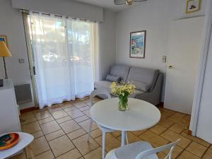 Studio Antares-1 by Interhome