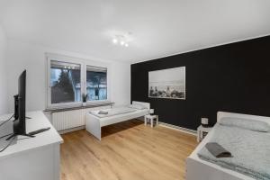 Moderne Wohnung mit Garten & Küche