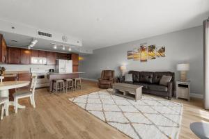 OCEAN VIEW 10th floor condo at the Laketown Wharf 1004