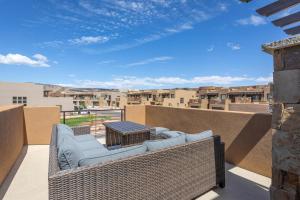 Three-Bedroom Apartment room in Pleasant View